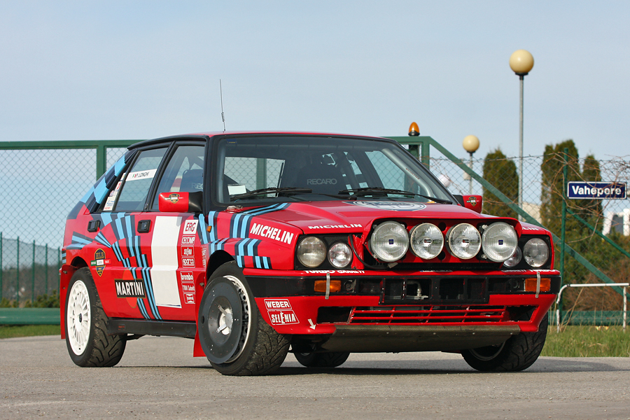 Lancia delta integrale 16v