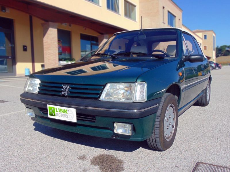 Vendo portachiavi peugeot 205 nuovo