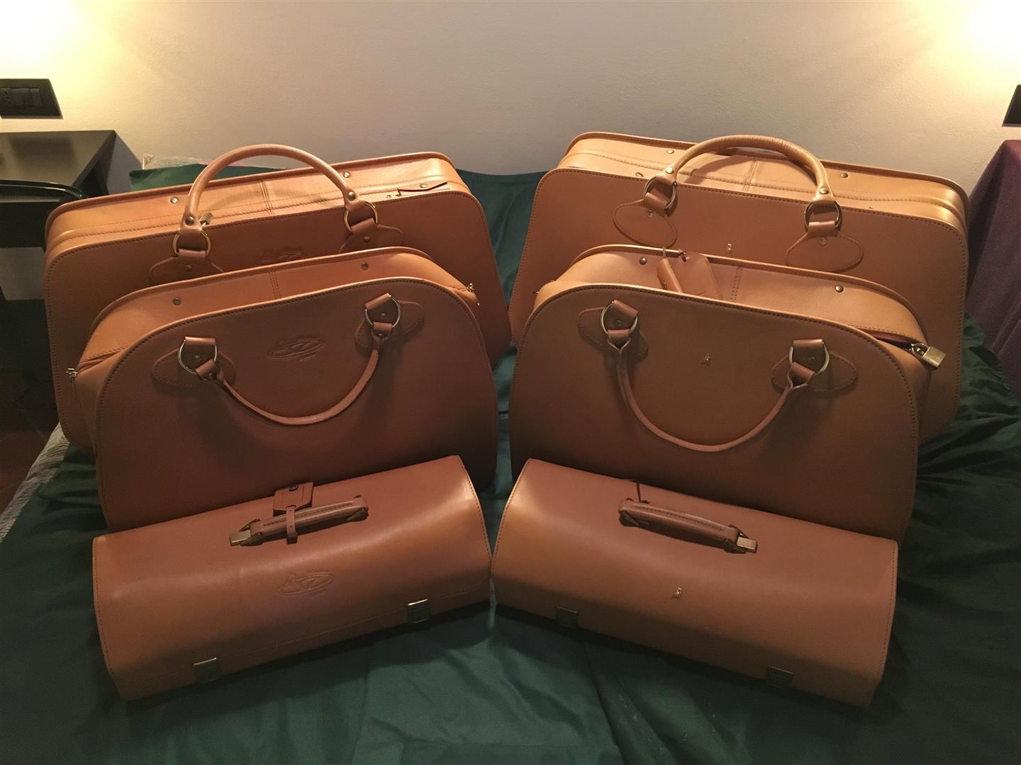 lamborghini luggage set