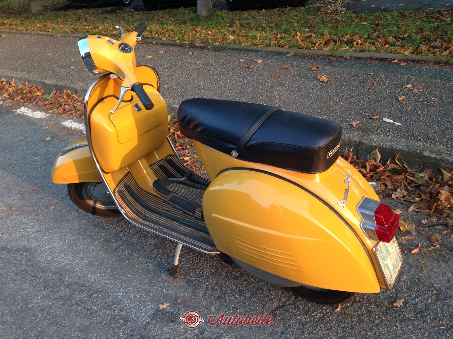 For sale I sell Vespa 180 Rally 1968 Yellow Positano