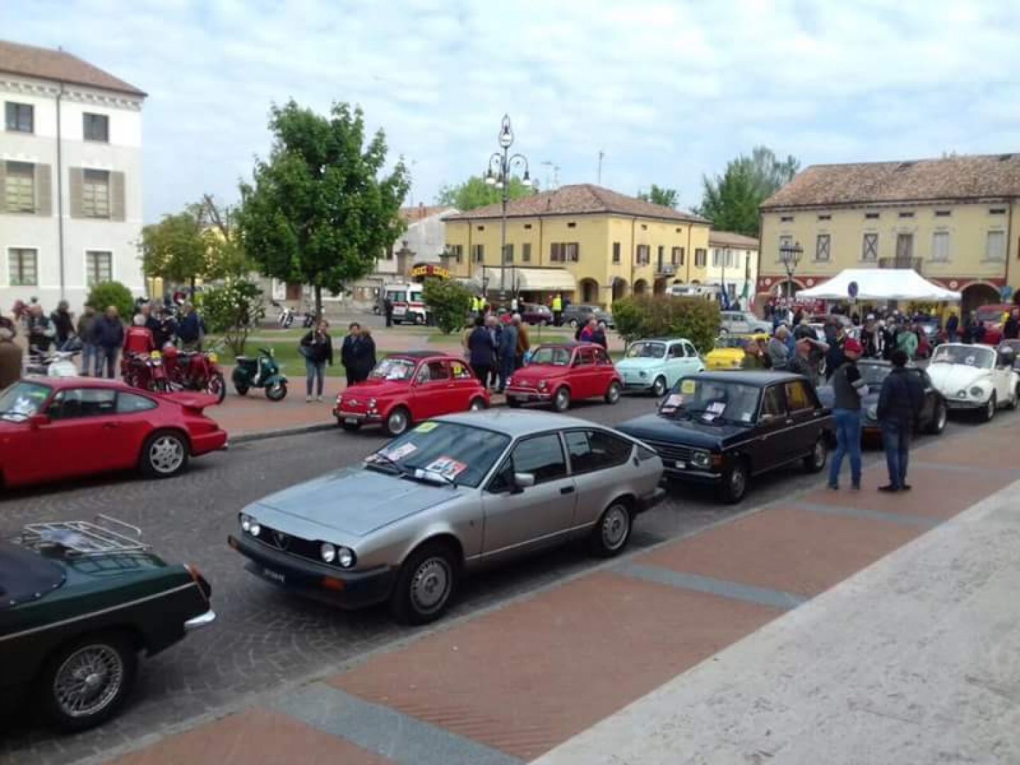 Raduno 10° Raduno Auto e Moto d'epoca Memorial Giulio Bertoli, Auto e